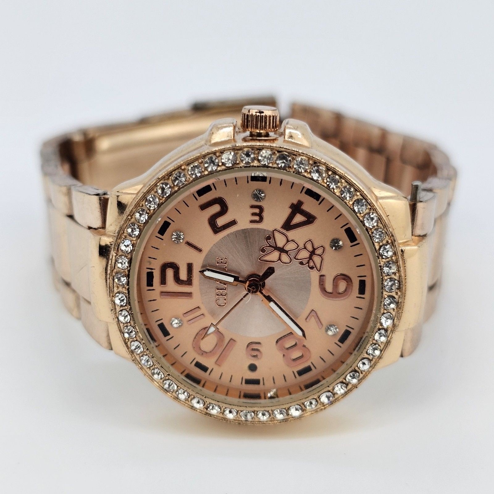 30mm Womens Watch Gold Dial Crystal Bezel Gold Bracelet Band 65 New Battery